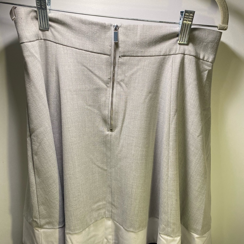 Women’s skirt size 6